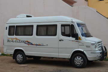 15 Seater Tempo Traveller Rental